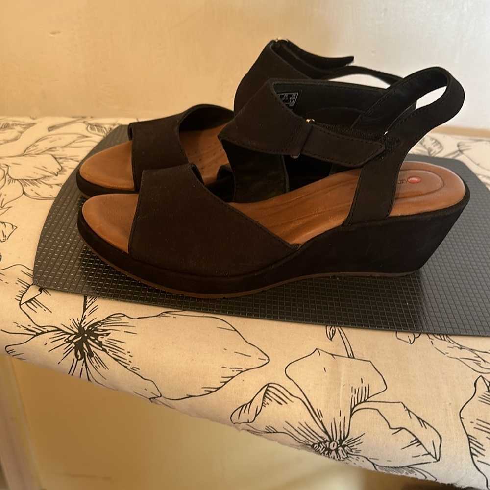 Sandals - image 3
